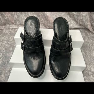Born Cantu black leather clogs/ Mules with heel size 7M " Like New"